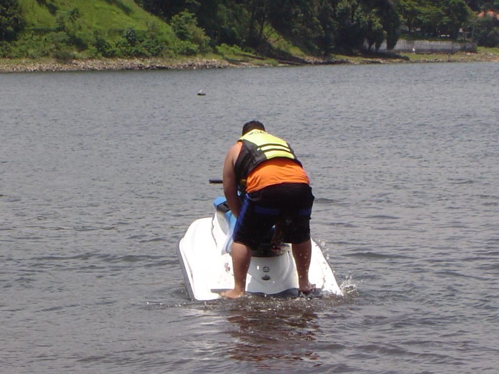 Como Pilotar seu Jet Ski?